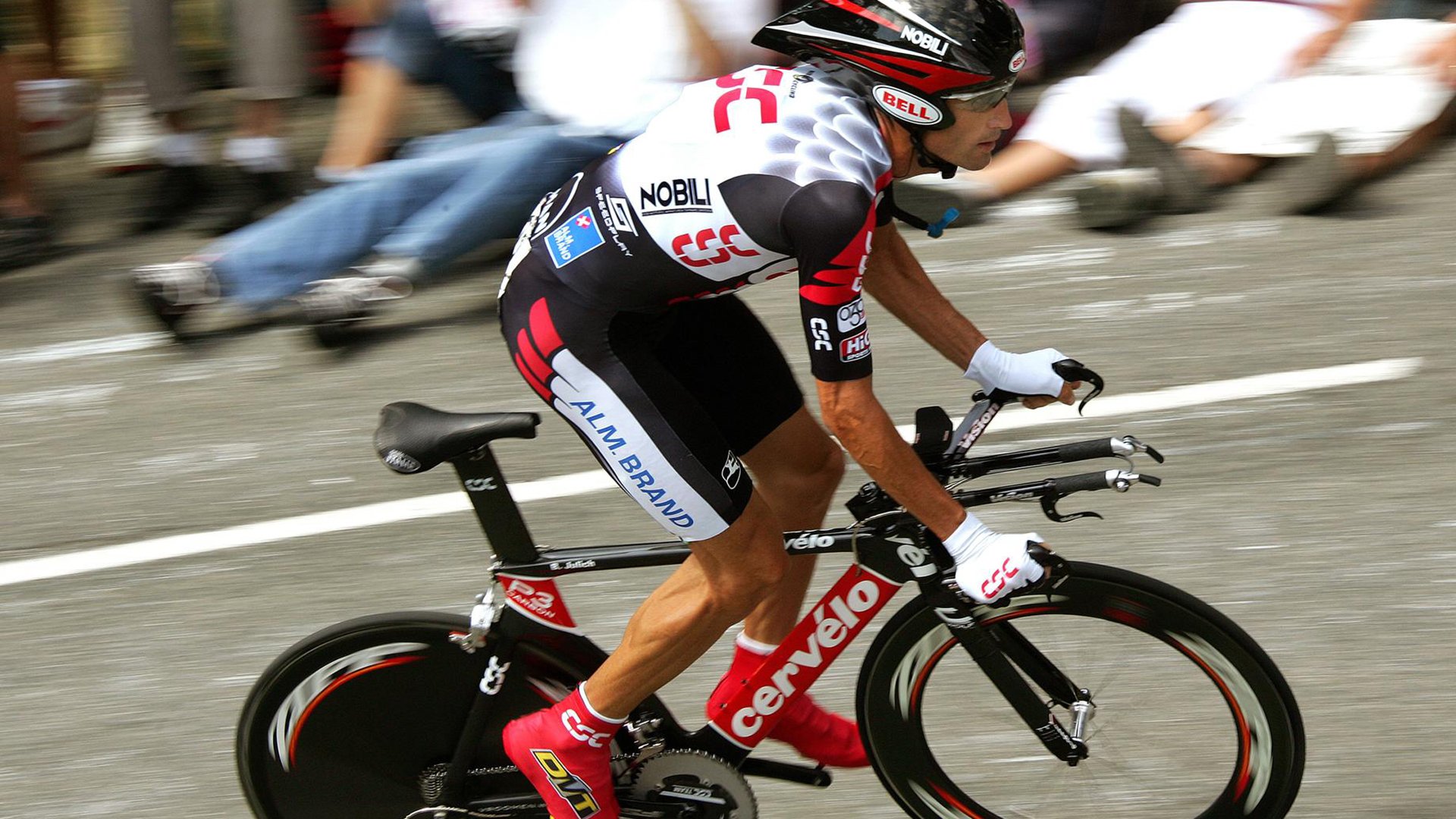 伤病阴影下的夺冠之路,选手艰难坚持